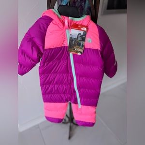THE NORTH FACE Authentic! Beautiful and warm baby suit